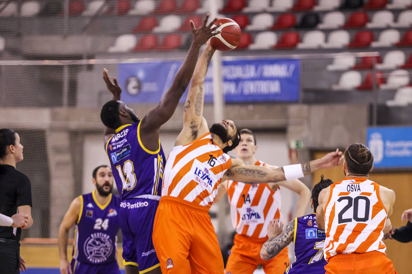 Los palentinos siguen sin ganar a domicilio esta temporada.