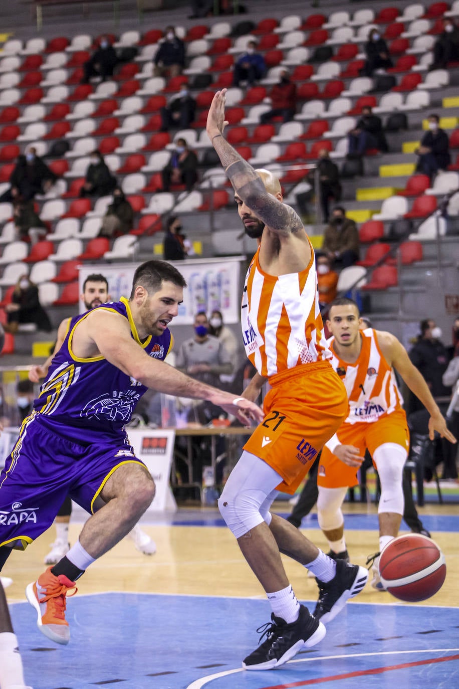 Los palentinos siguen sin ganar a domicilio esta temporada.