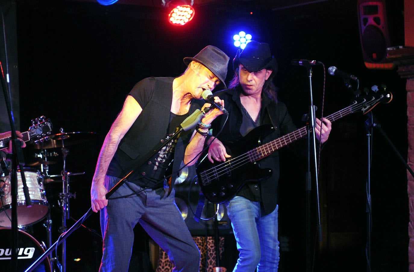 Fotos: Concierto de Cuidado con el perro en la Sala Porta Caeli