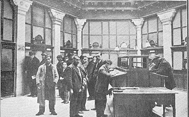 'Hall' del edificio en los años 20.