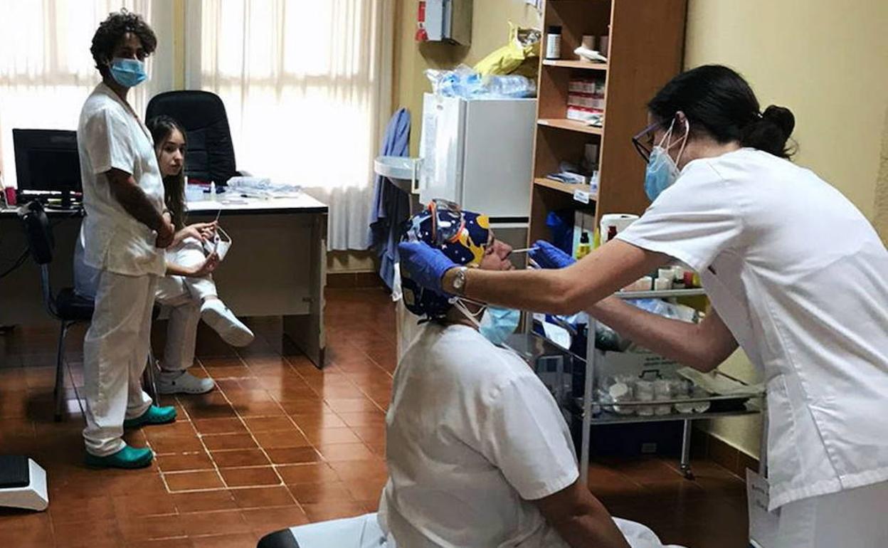 Realización de pruebas de coronavirus en la residencia de ancianos de Riaza durante el mes de octubre. 