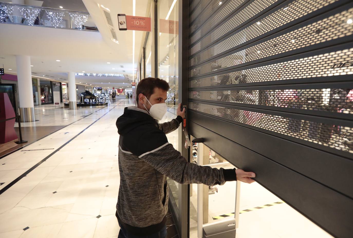 Fotos: El interior de los establecimientos hosteleros, centros comerciales y gimnasios reabren en Valladolid