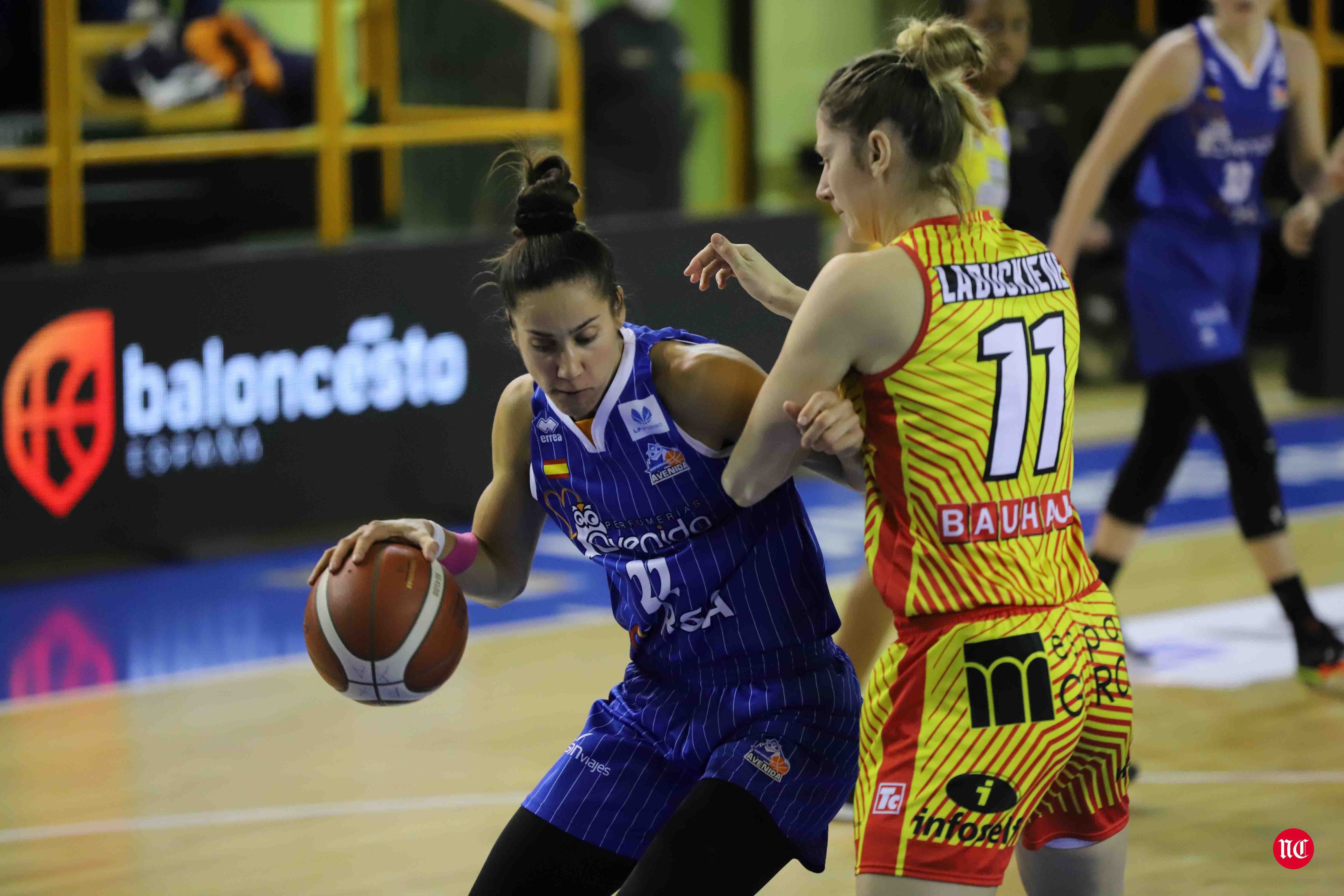 Fotos: El CB Avenida hace pequeño al Girona