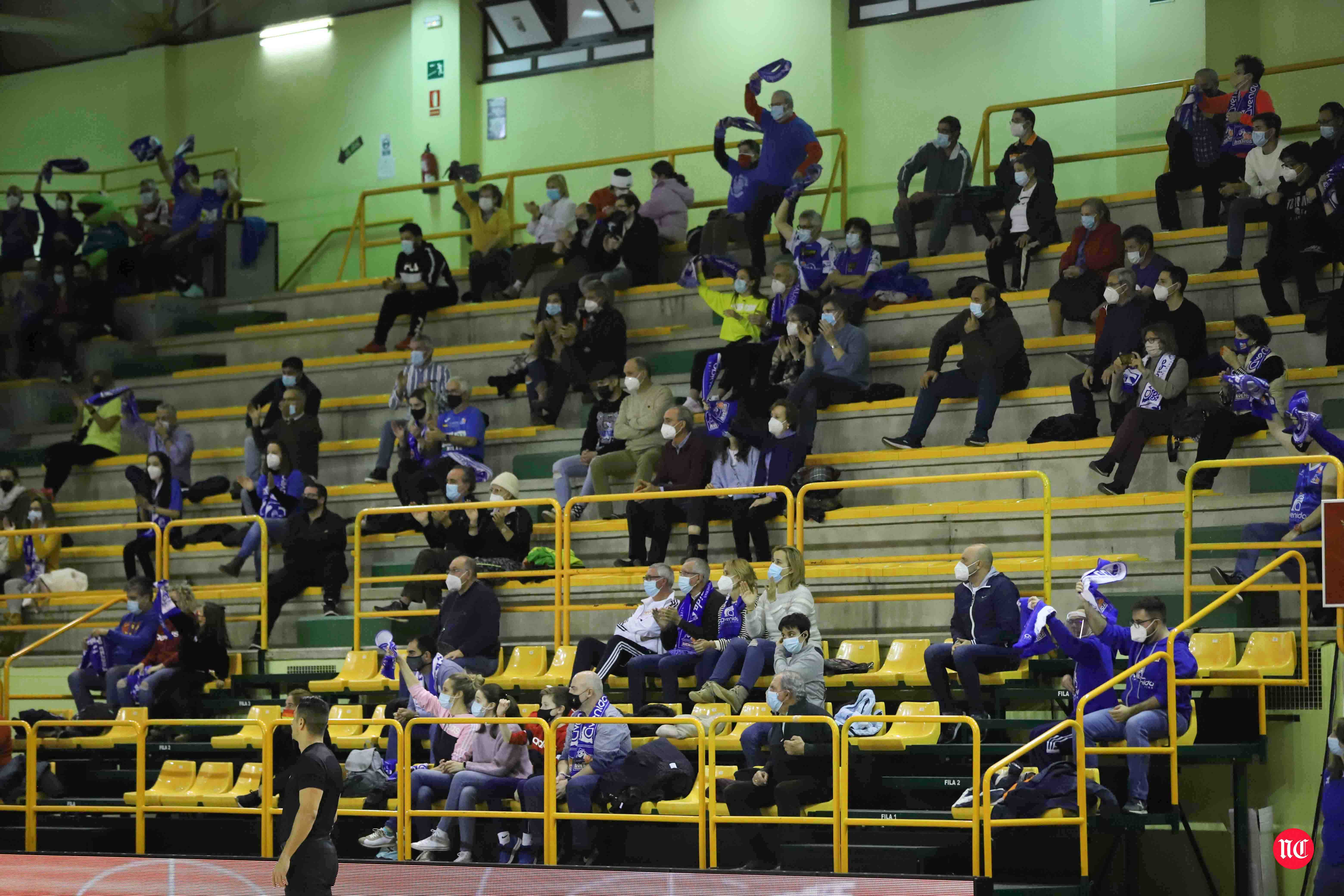 Fotos: El CB Avenida hace pequeño al Girona