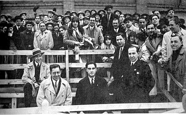 Espectadores en el viejo estadio.