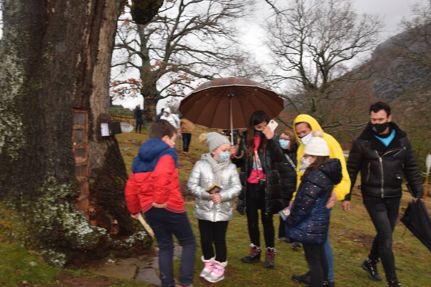 Jornada inaugural de las visitas a la casa del Ratoncito Pérez en Velilla del Río Carrión.