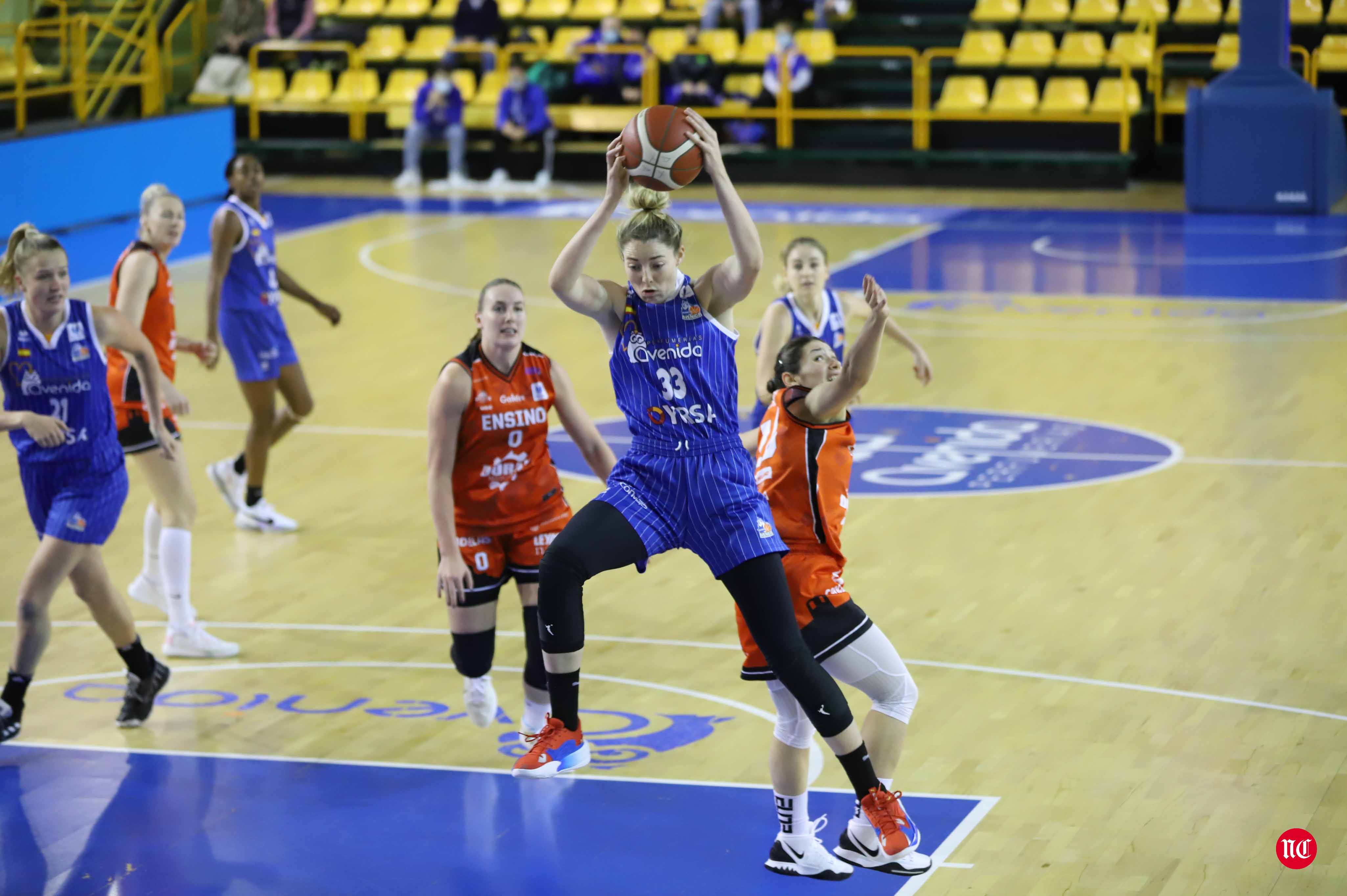 Fotos: Avasallador inicio de la segunda vuelta para el CB Avenida (80-45)