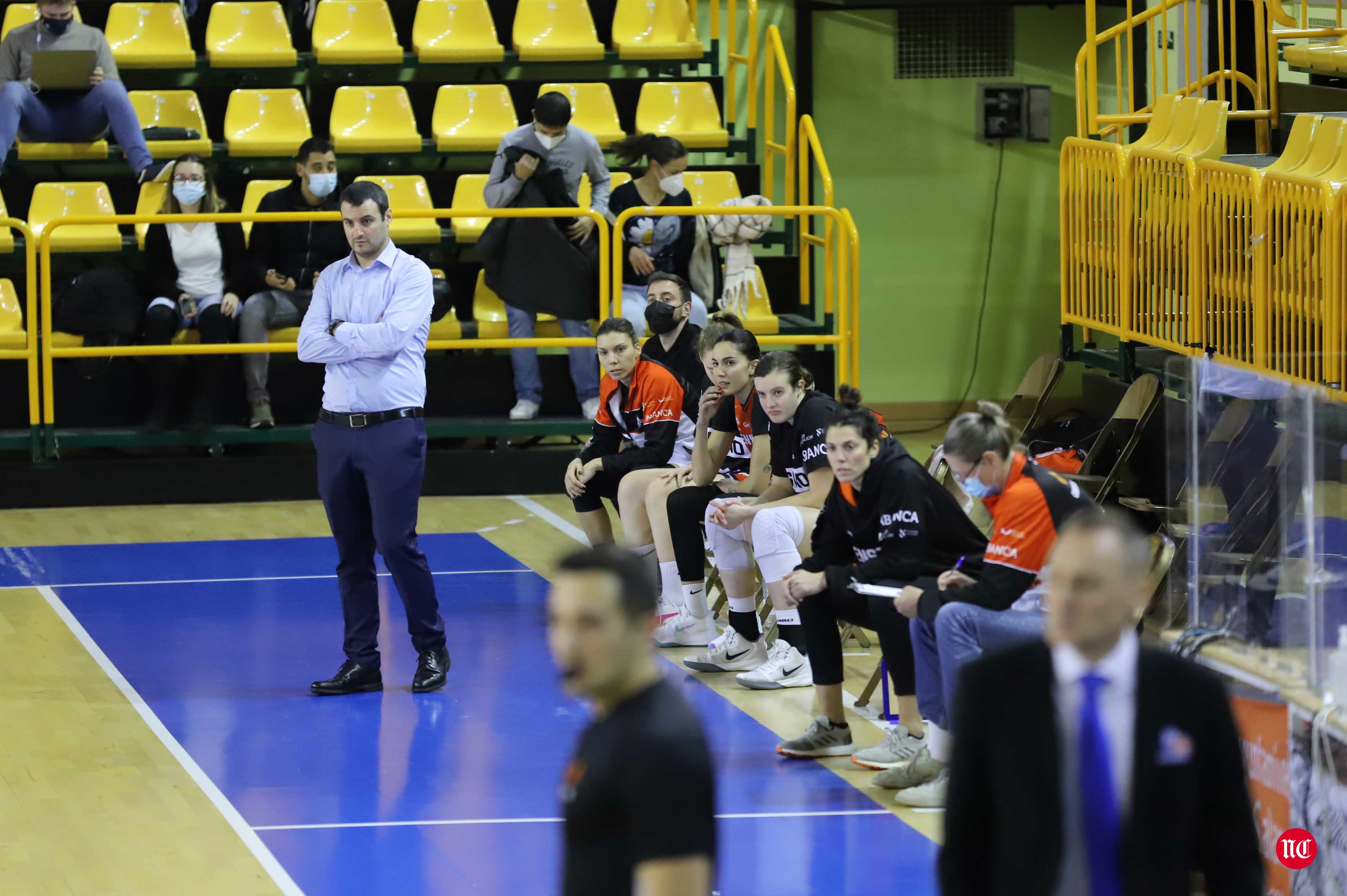 Fotos: Avasallador inicio de la segunda vuelta para el CB Avenida (80-45)