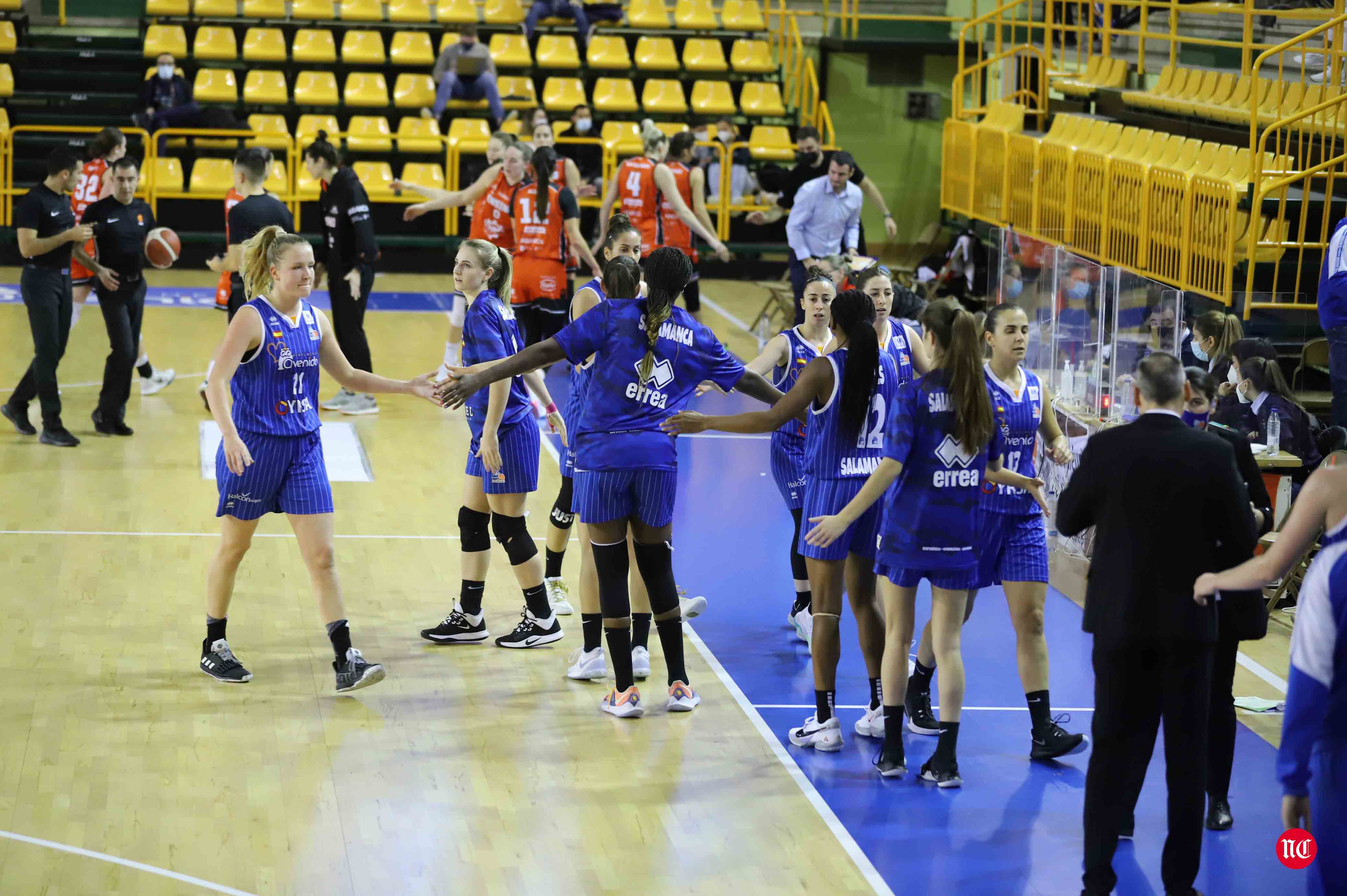 Fotos: Avasallador inicio de la segunda vuelta para el CB Avenida (80-45)