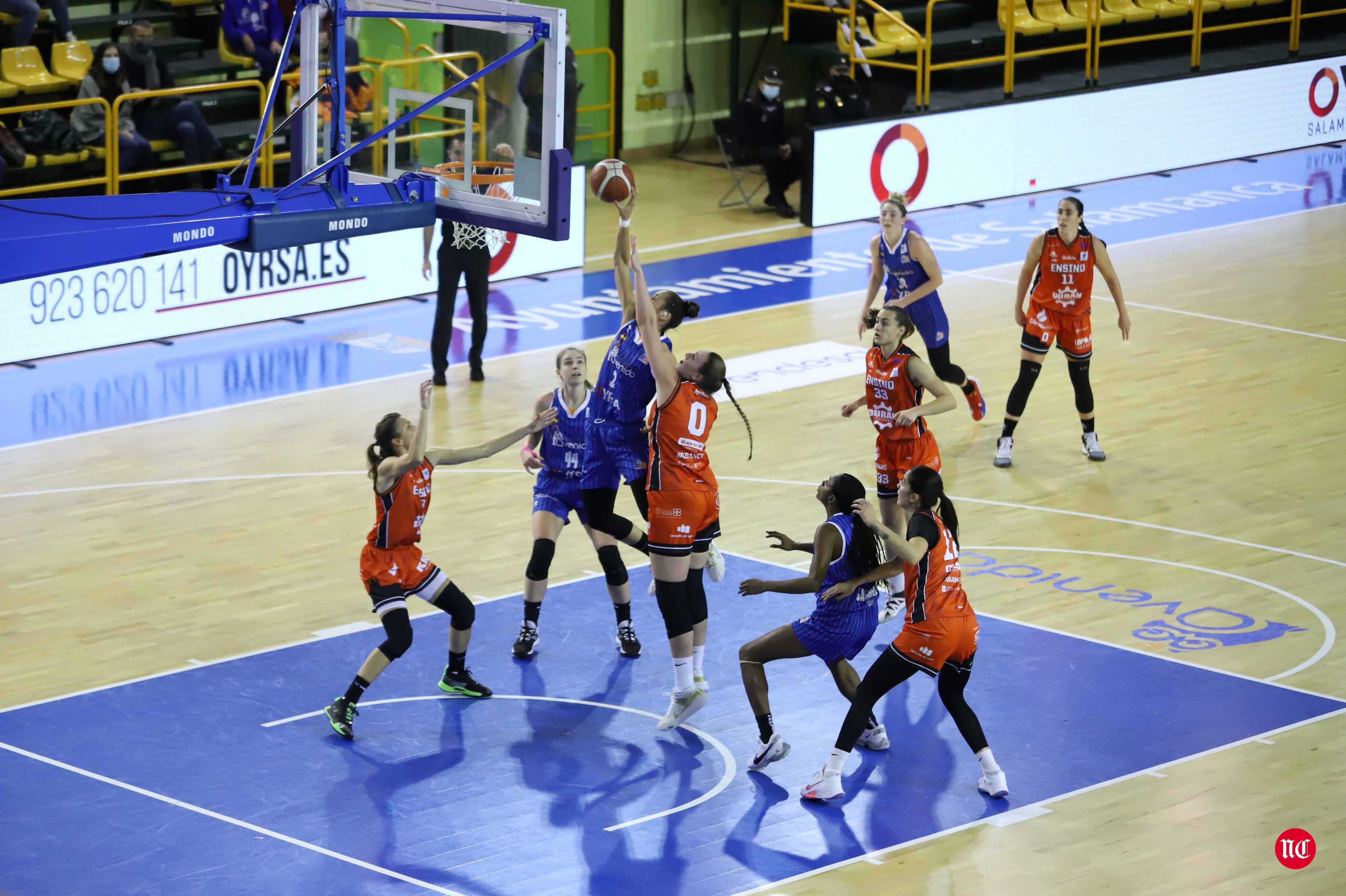 Fotos: Avasallador inicio de la segunda vuelta para el CB Avenida (80-45)