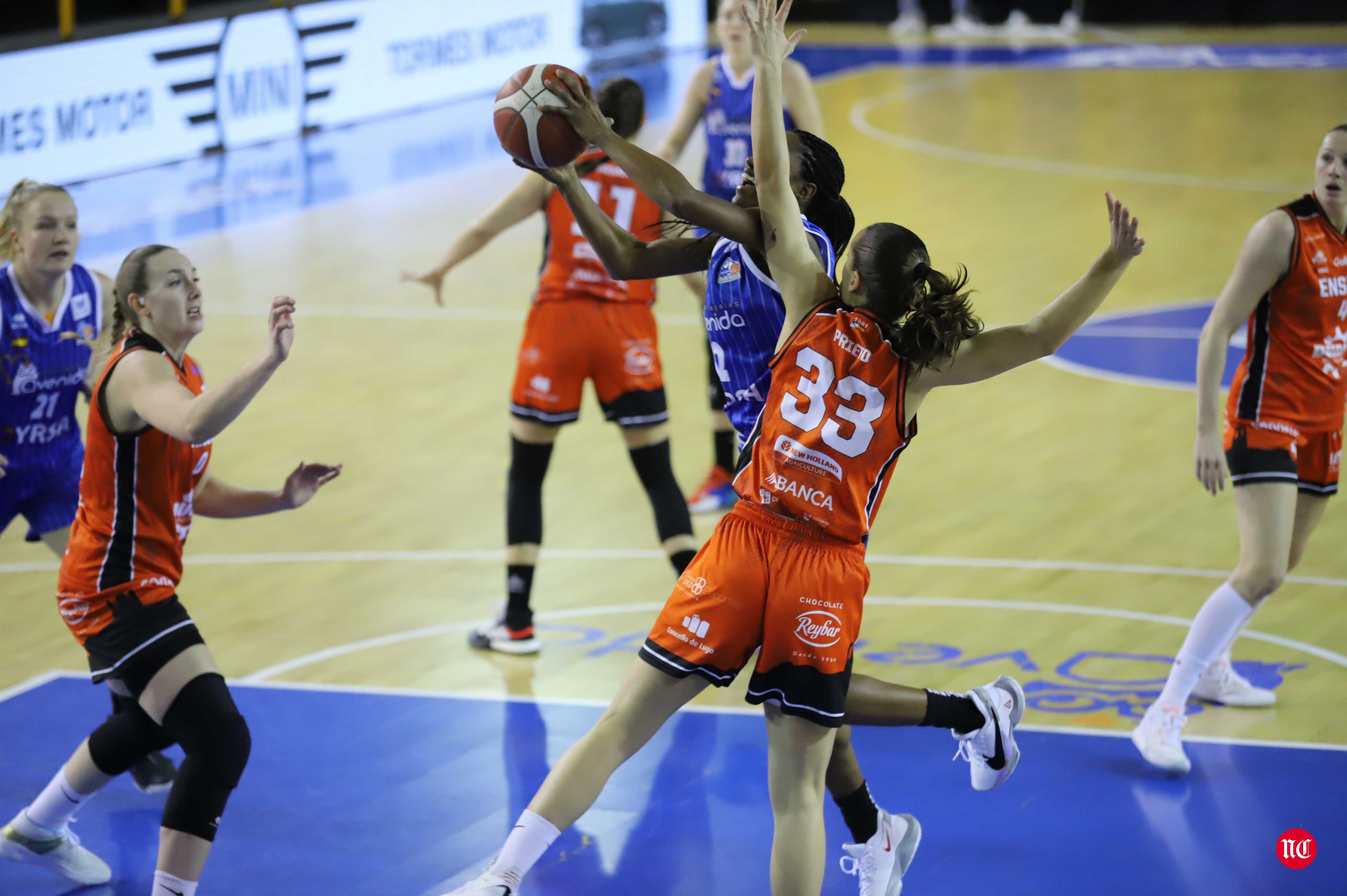 Fotos: Avasallador inicio de la segunda vuelta para el CB Avenida (80-45)