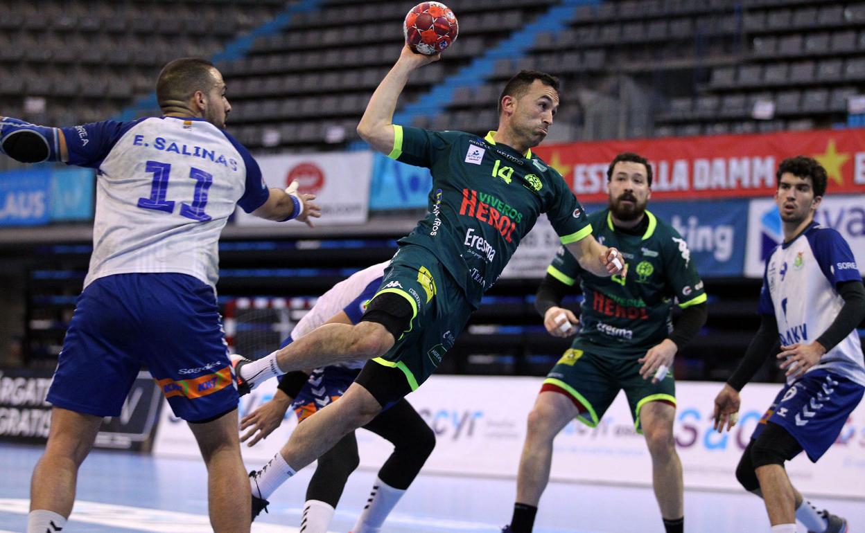 Carlos Villagran, durante el partido en Granollers.