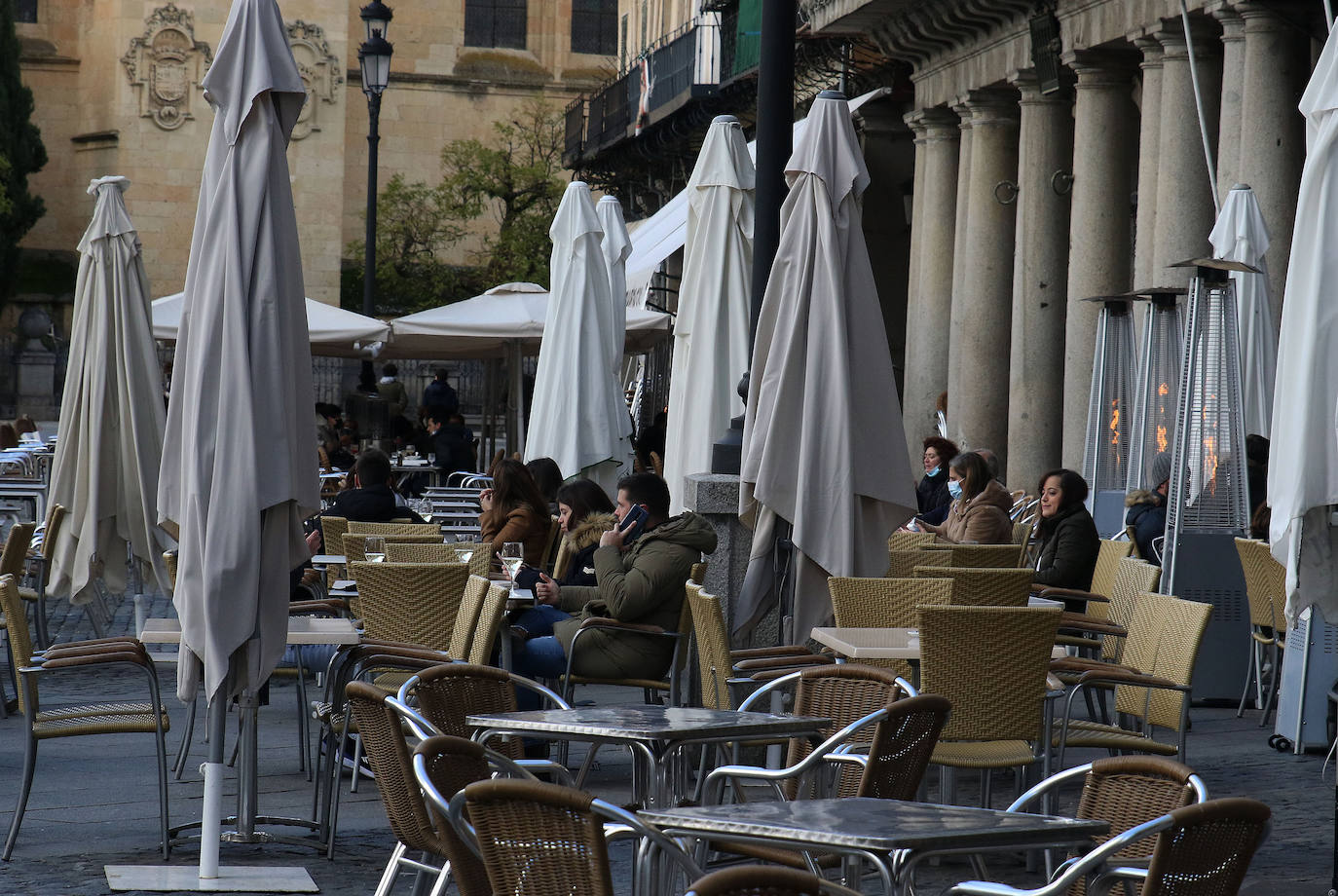 Día de Navidad en la Plaza Mayor de Segovia 