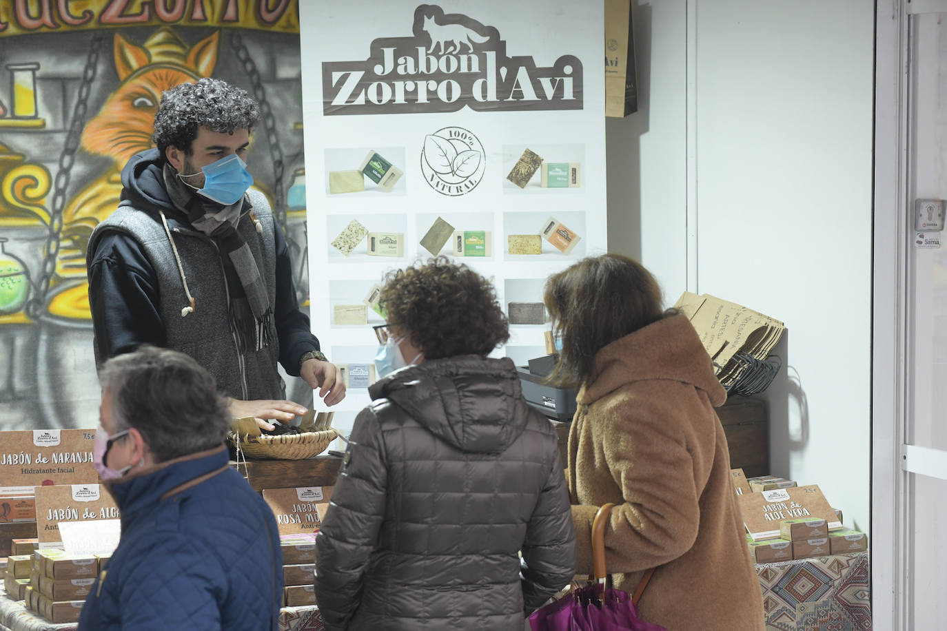Fotos: Los vallisoletanos aprovechan la mañana y la tarde de Nochevieja para despedir el año