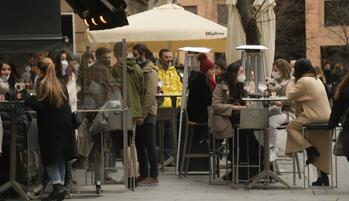 Fotos: Los vallisoletanos aprovechan la mañana y la tarde de Nochevieja para despedir el año