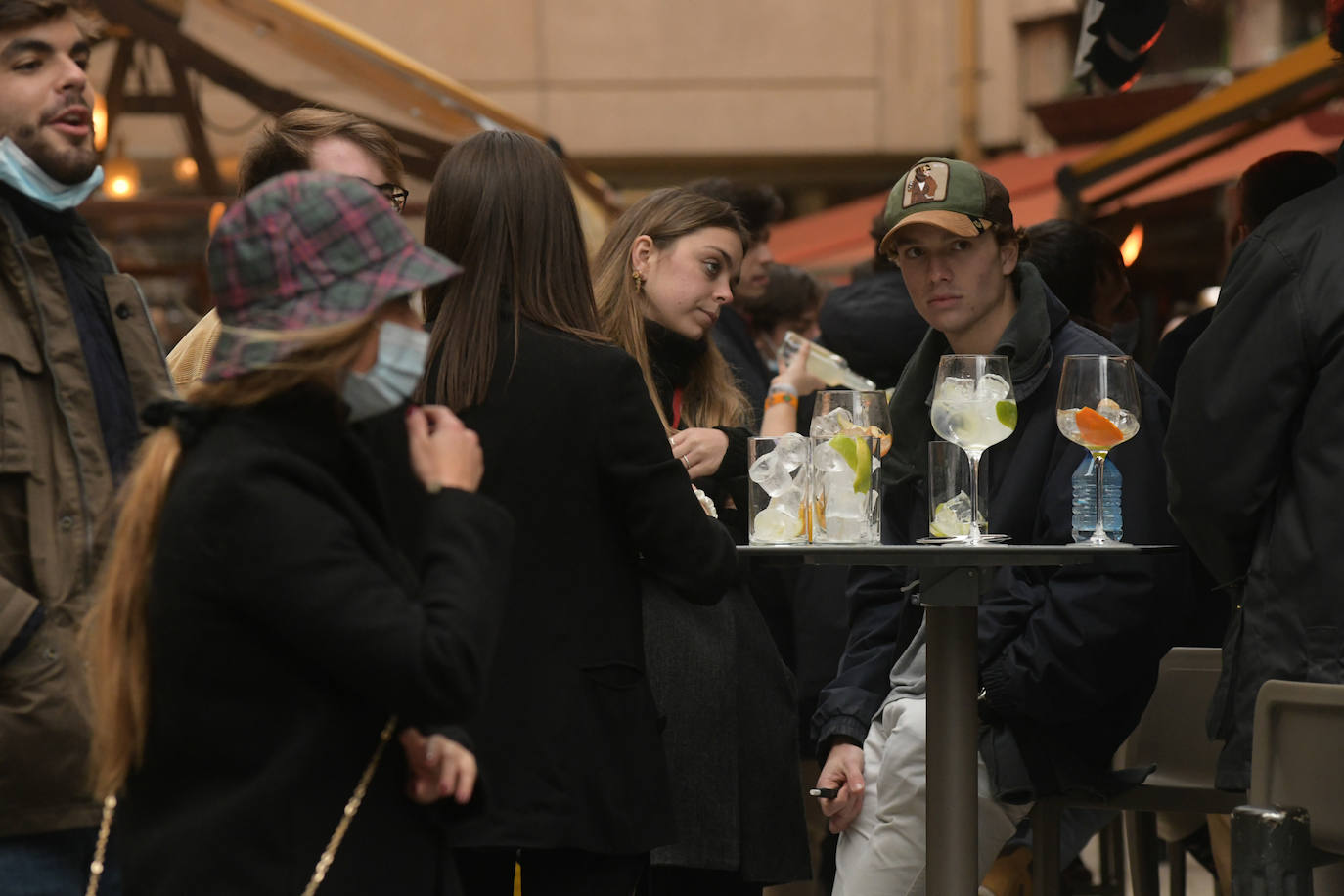 Fotos: Los vallisoletanos aprovechan la mañana y la tarde de Nochevieja para despedir el año