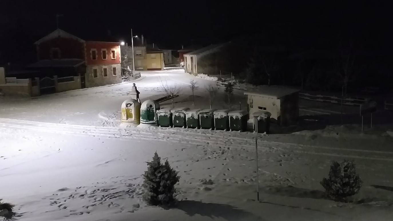 Fotos: Nieve en Valoria de Aguilar