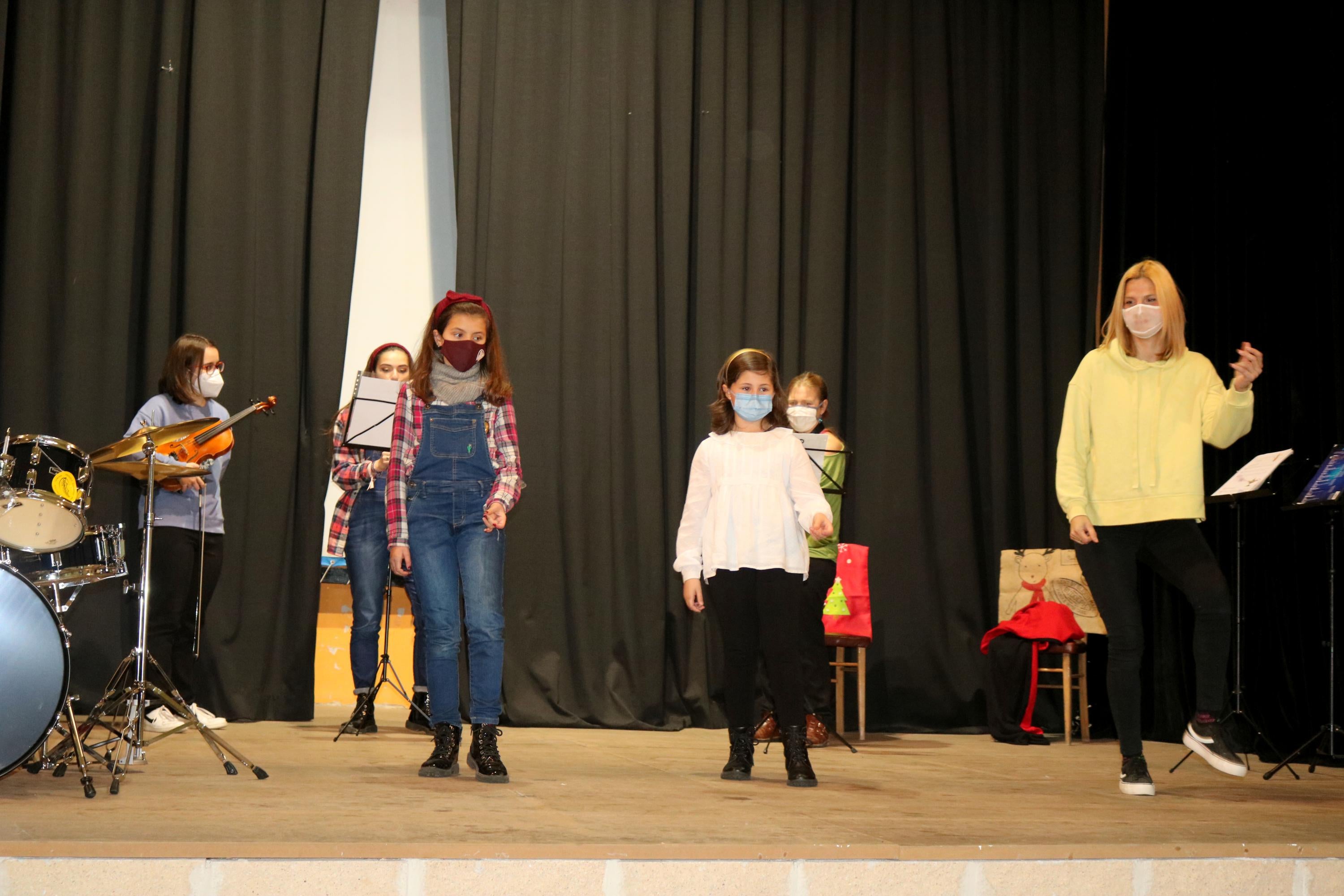 Los alumnos de la Escuela y Banda de Música Comarcal ofrecieron diversas actuaciones navideñas