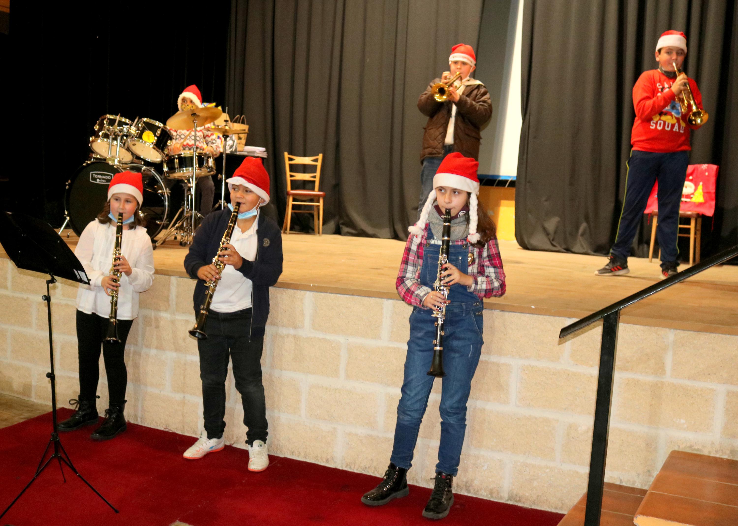 Los alumnos de la Escuela y Banda de Música Comarcal ofrecieron diversas actuaciones navideñas