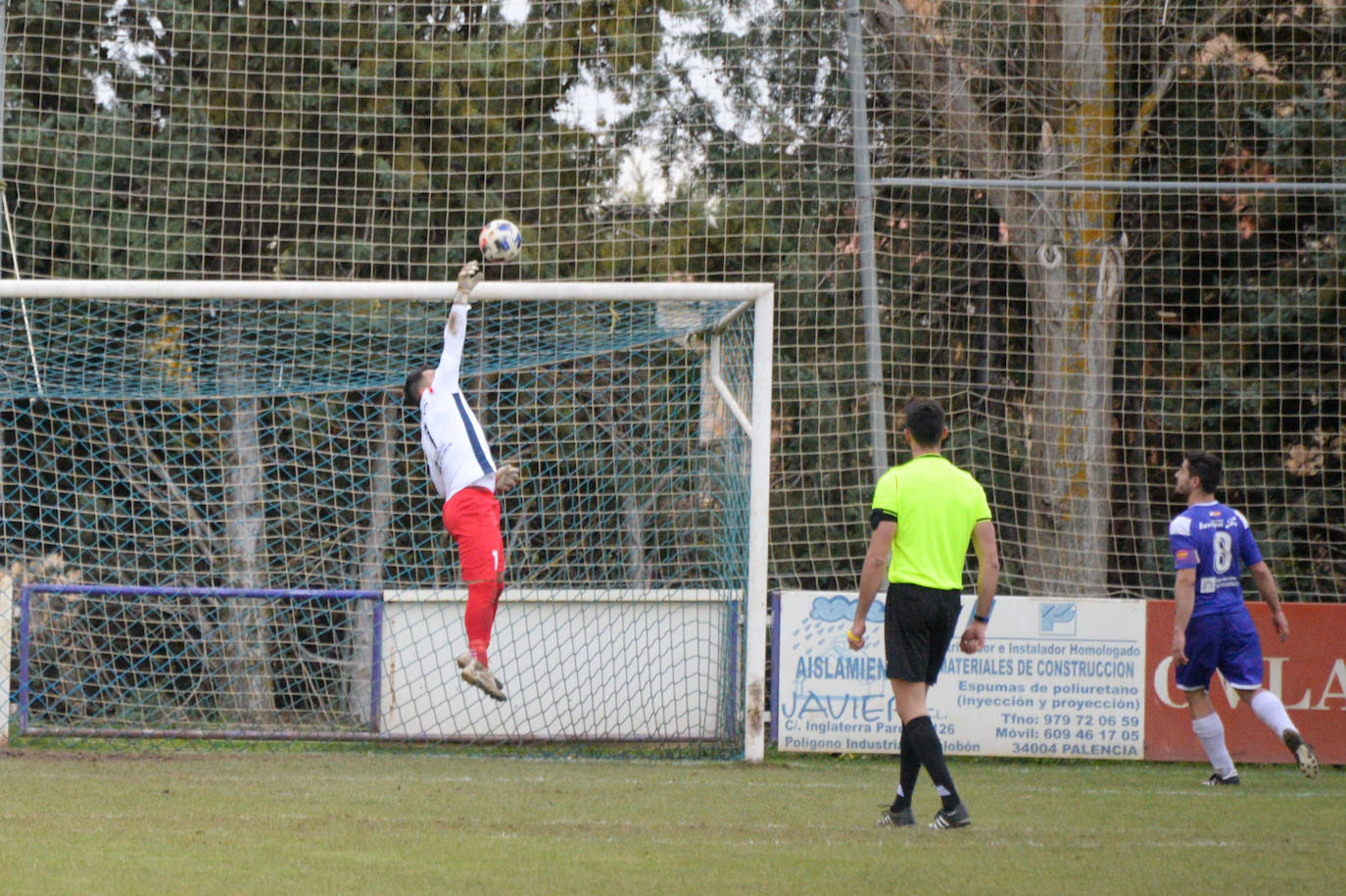 Los palentinos suman tres puntos por primera vez esta campaña.