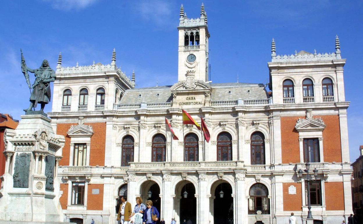 Fachada del Ayuntamiento de Valladolid.