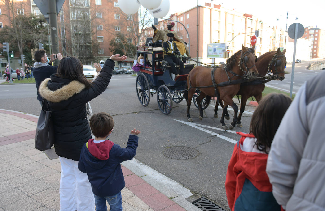 Fotos: La extraña Cabalgata de Reyes en Valladolid