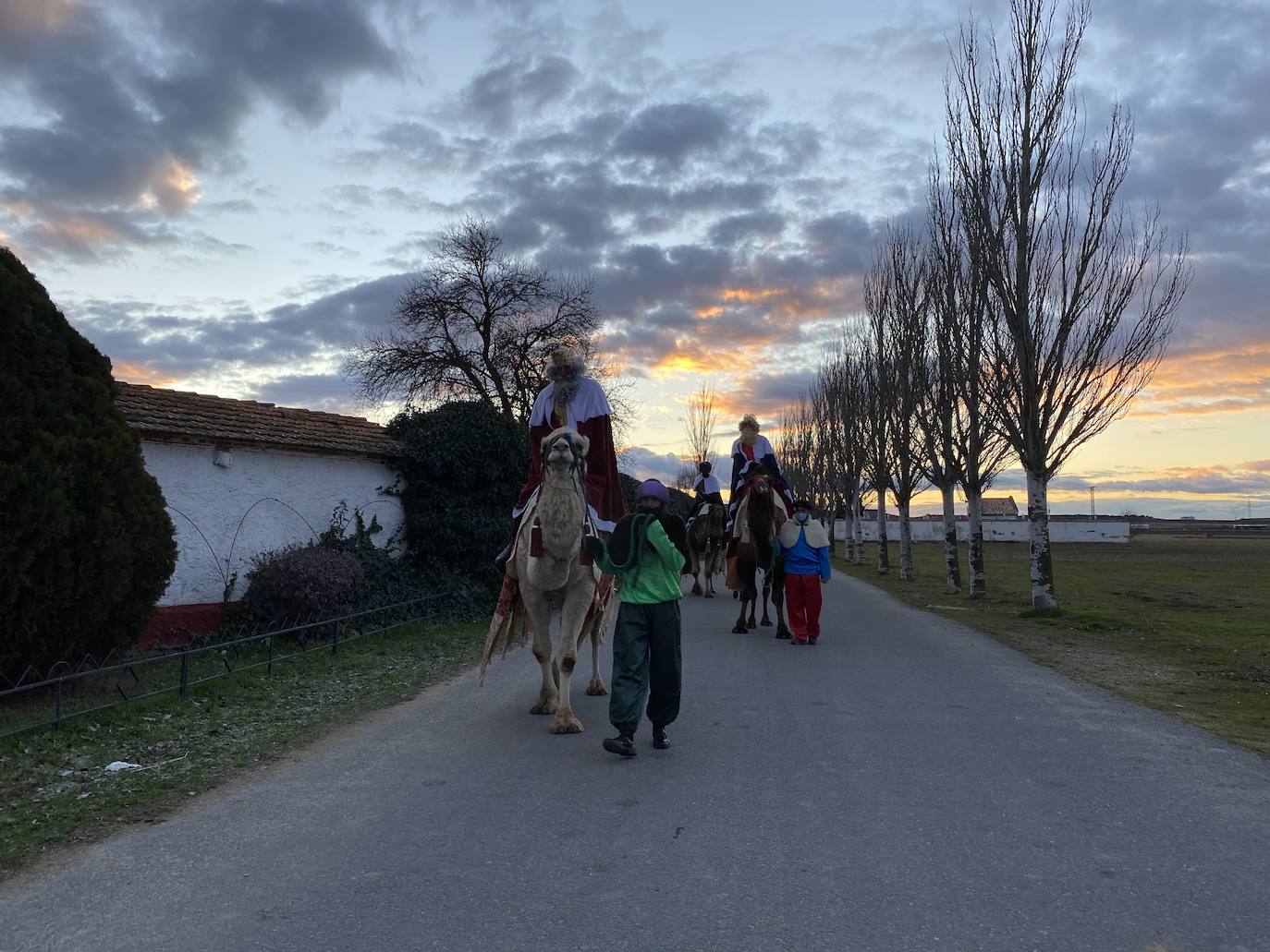 Fotos: Los Reyes reparten magia e ilusión en la provincia de Valladolid