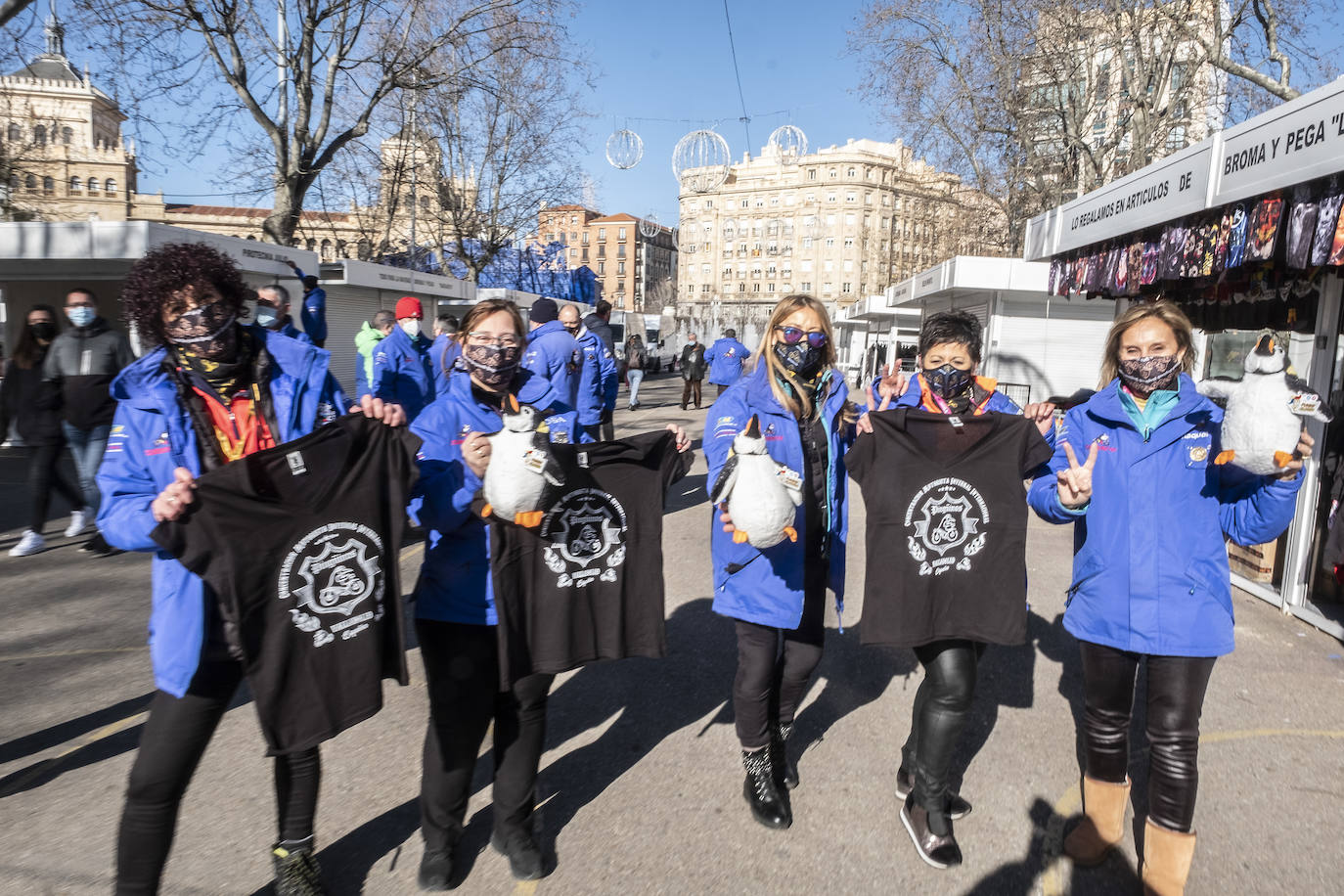 Fotos: Mercadillo motero de Pingüinos en el Paseo Central del Campo Grande de Valladolid