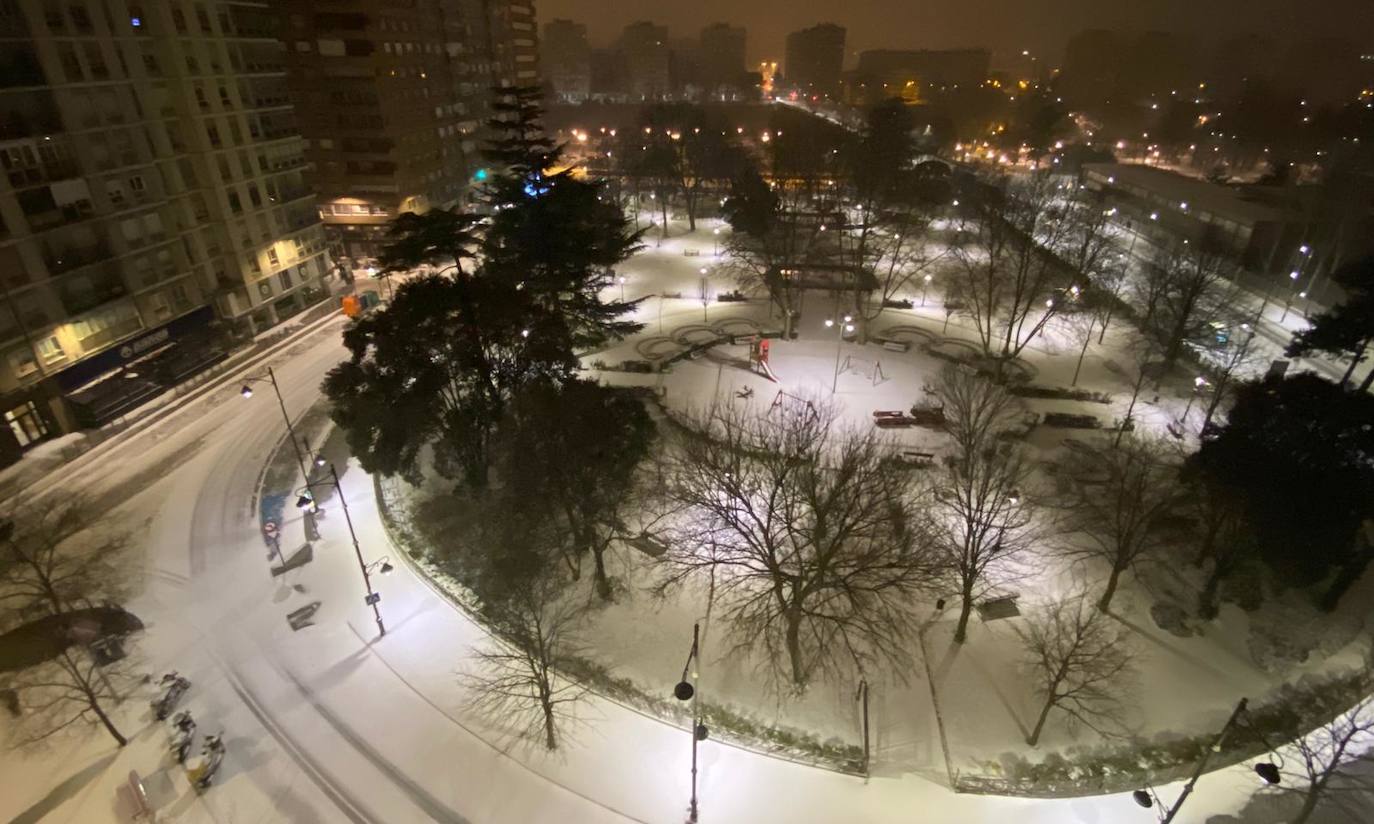 Fotos: Valladolid amanece teñida de blanco