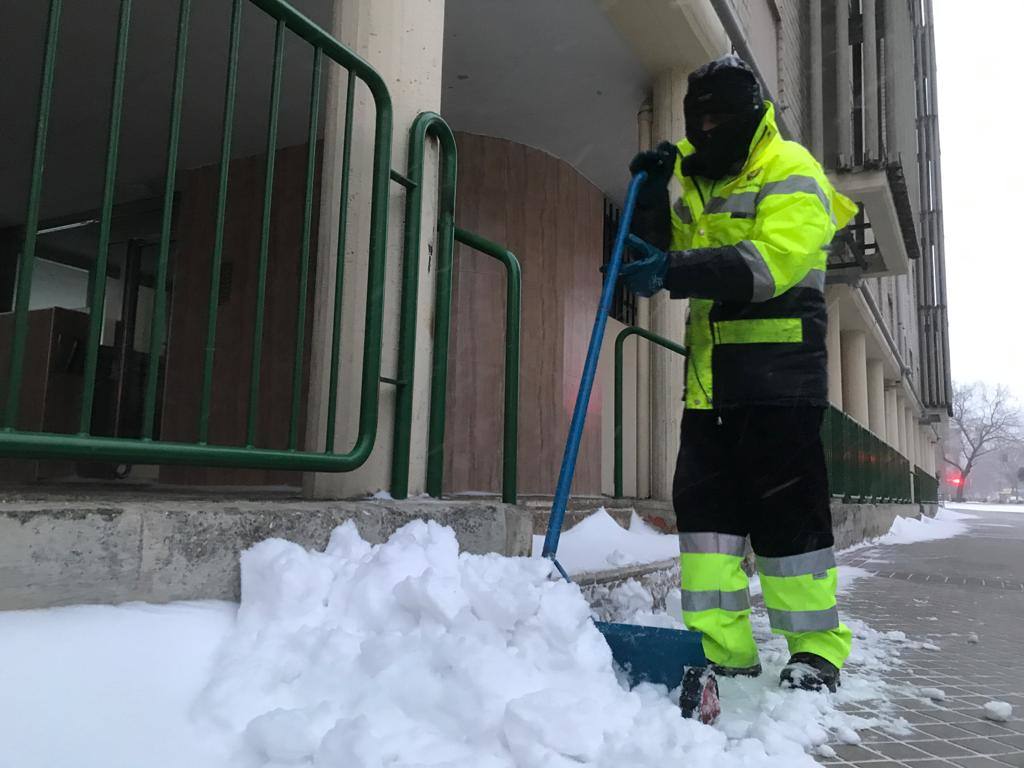 Fotos: Valladolid amanece teñida de blanco