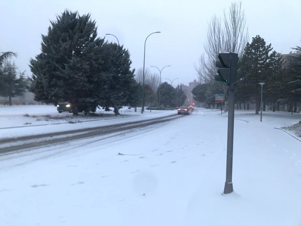 Fotos: Valladolid amanece teñida de blanco