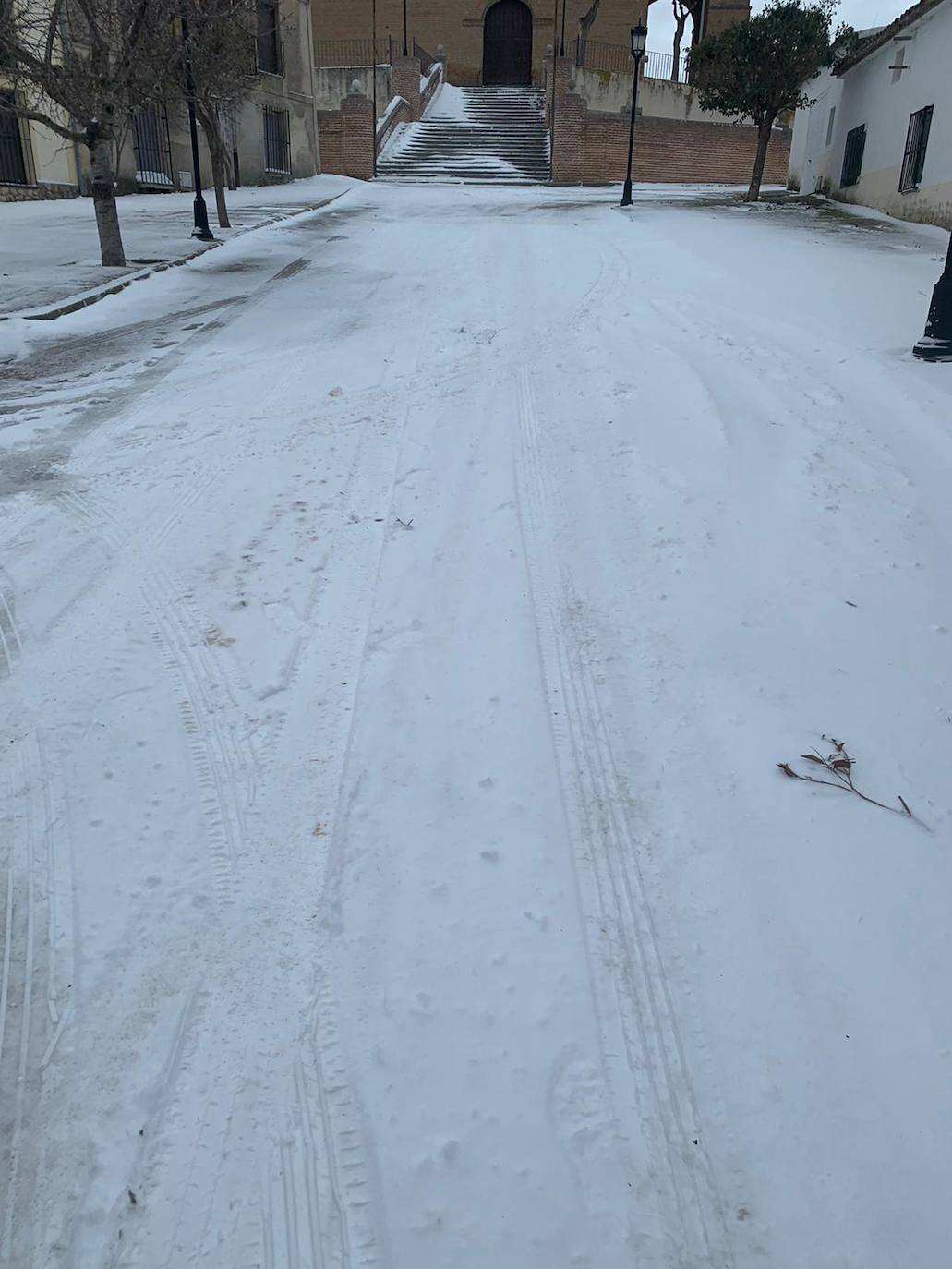 Fotos: Los pueblos de Valladolid empiezan a limpiar el hielo