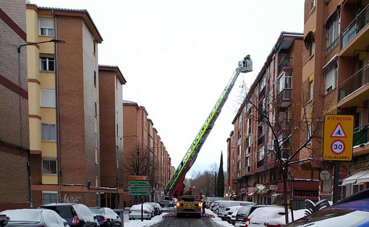 Intervención de los bomberos en la calle Soto. 