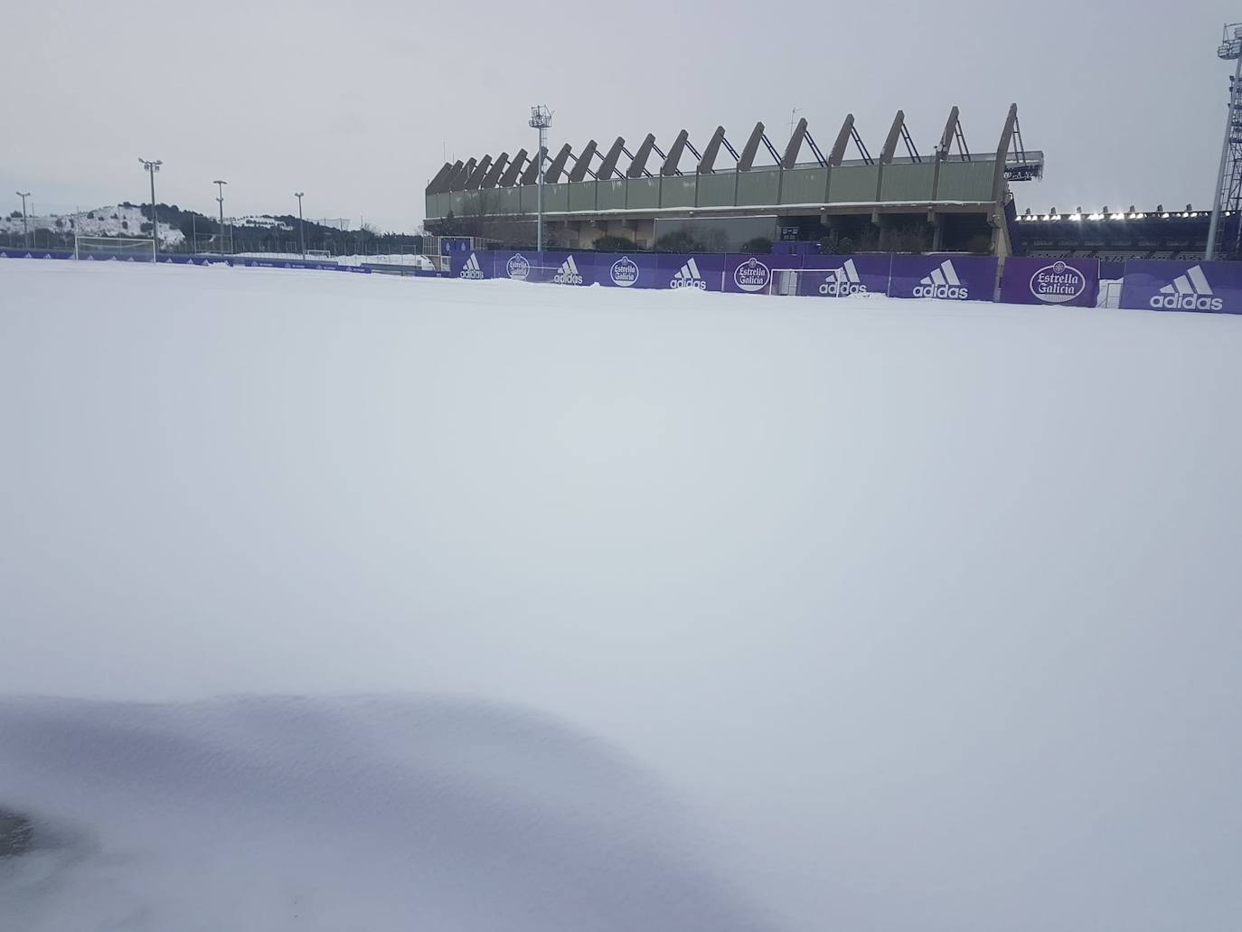 Fotos: El hielo, protagonista de este domingo en Valladolid