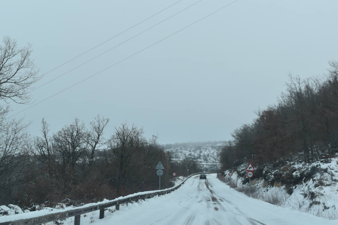 Fotos: El hielo se apodera de la cascada de Covalagua