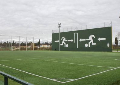 Imagen secundaria 1 - Obras de Taquen en la calle Fuente Dorada, de DosJotas en San Pedro Regalado, y de Diego Vicente en Porvenir 