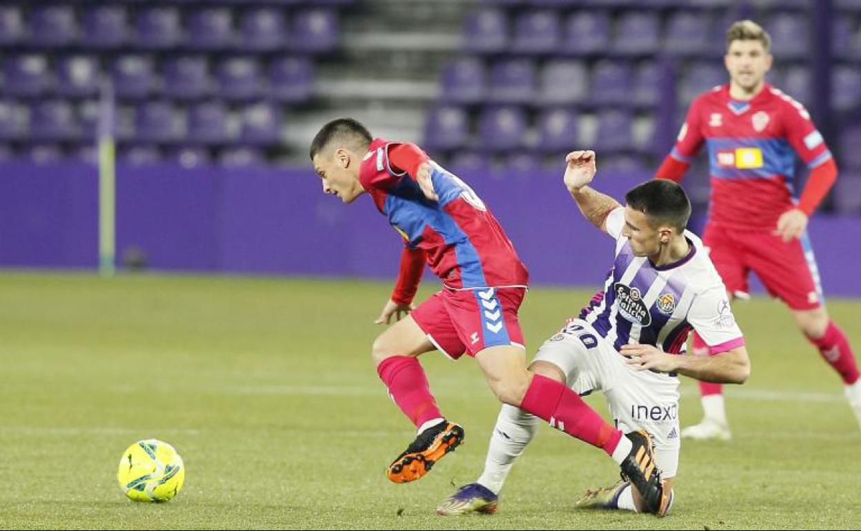 El Valladolid no encuentra el camino en la primera parte