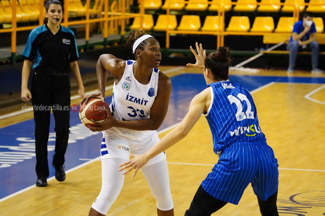 Perfumerías Avenida - Izmit Belediyespor 