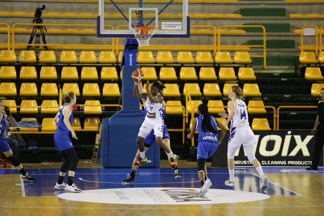 Perfumerías Avenida - Izmit Belediyespor 