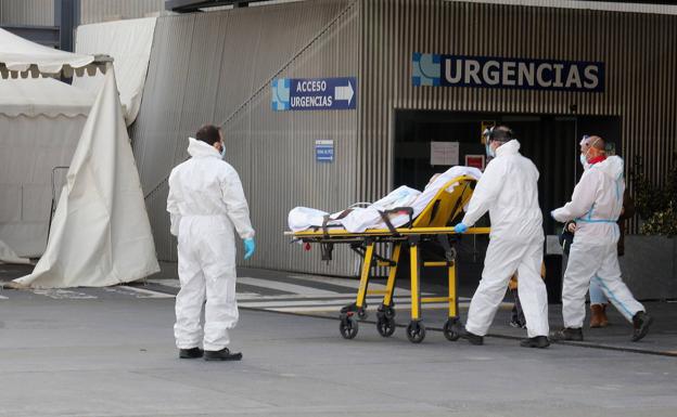 Los hospitales de Castilla y León triplican en veinte días la cifra de ingresos por covid