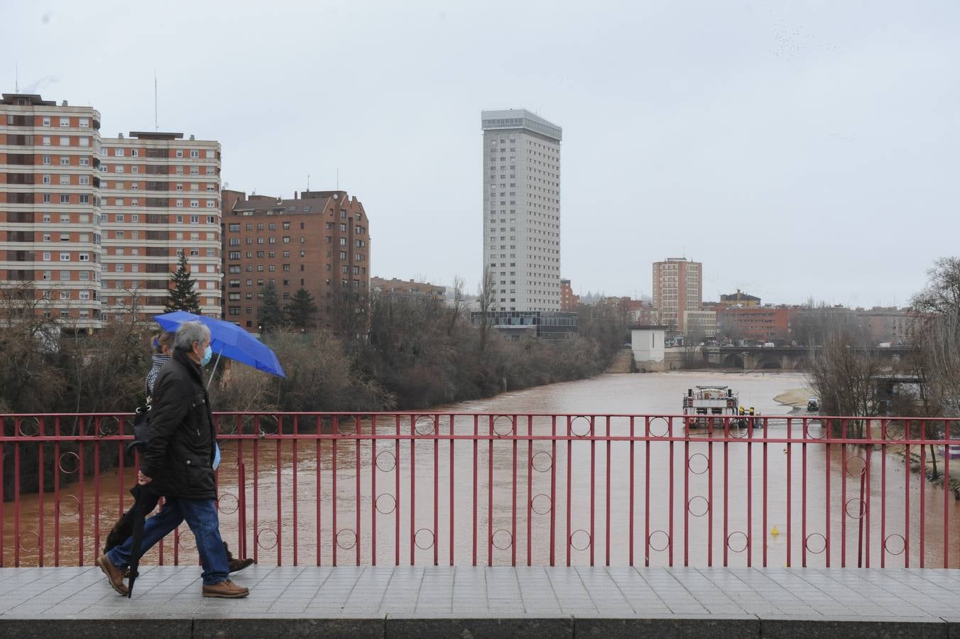 Fotos: Aumenta el caudal del Pisuerga a su paso por Valladolid