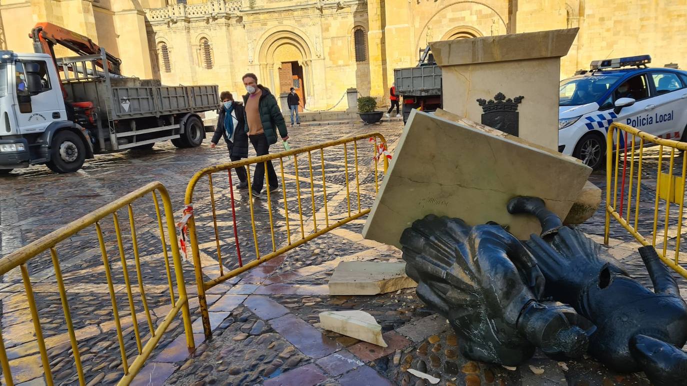 Fotos: Las Cabezadas de León caen al suelo
