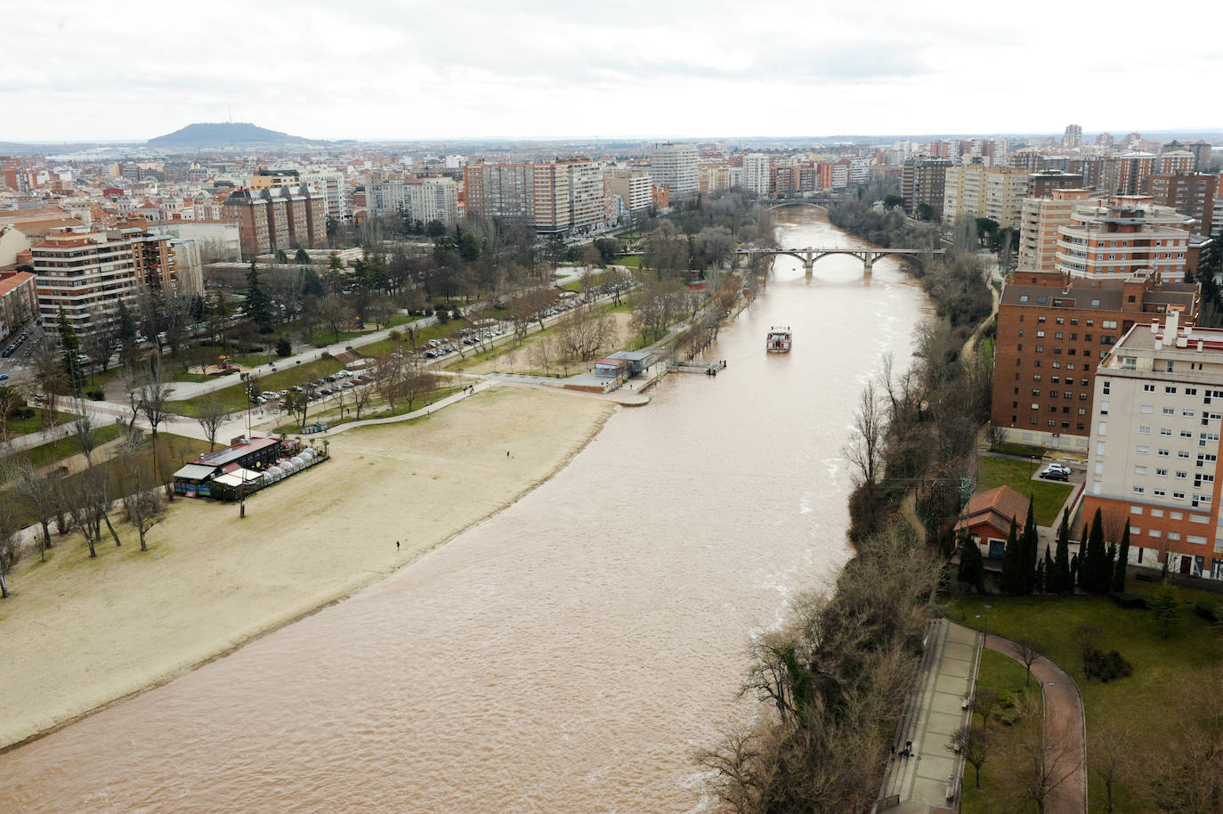 El Pisuerga, a su paso por Valladolid