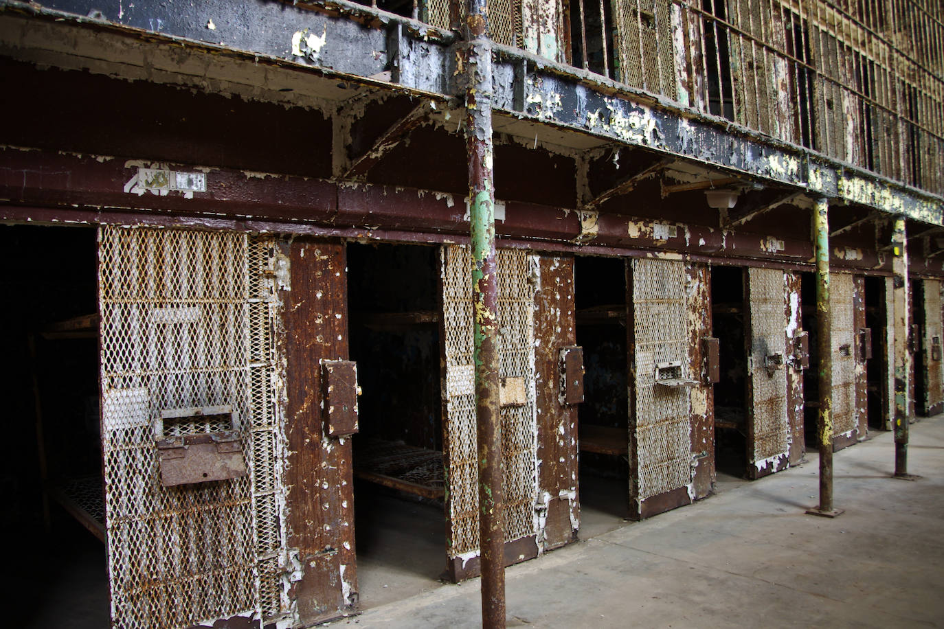 3.- Ohio State Reformatory (Mansfield, Estados Unidos) | En Mansfield, en el Estado de Ohio, hay una cárcel de película. En Ohio State Reformatory se rodó 'Cadena perpetua' (1994), con Morgan Freeman y Tim Robbins. El Ohio State Reformatory es también un sitio con unas connotaciones esotéricas que atrae a muchos buscadores de la vida en el más allá.