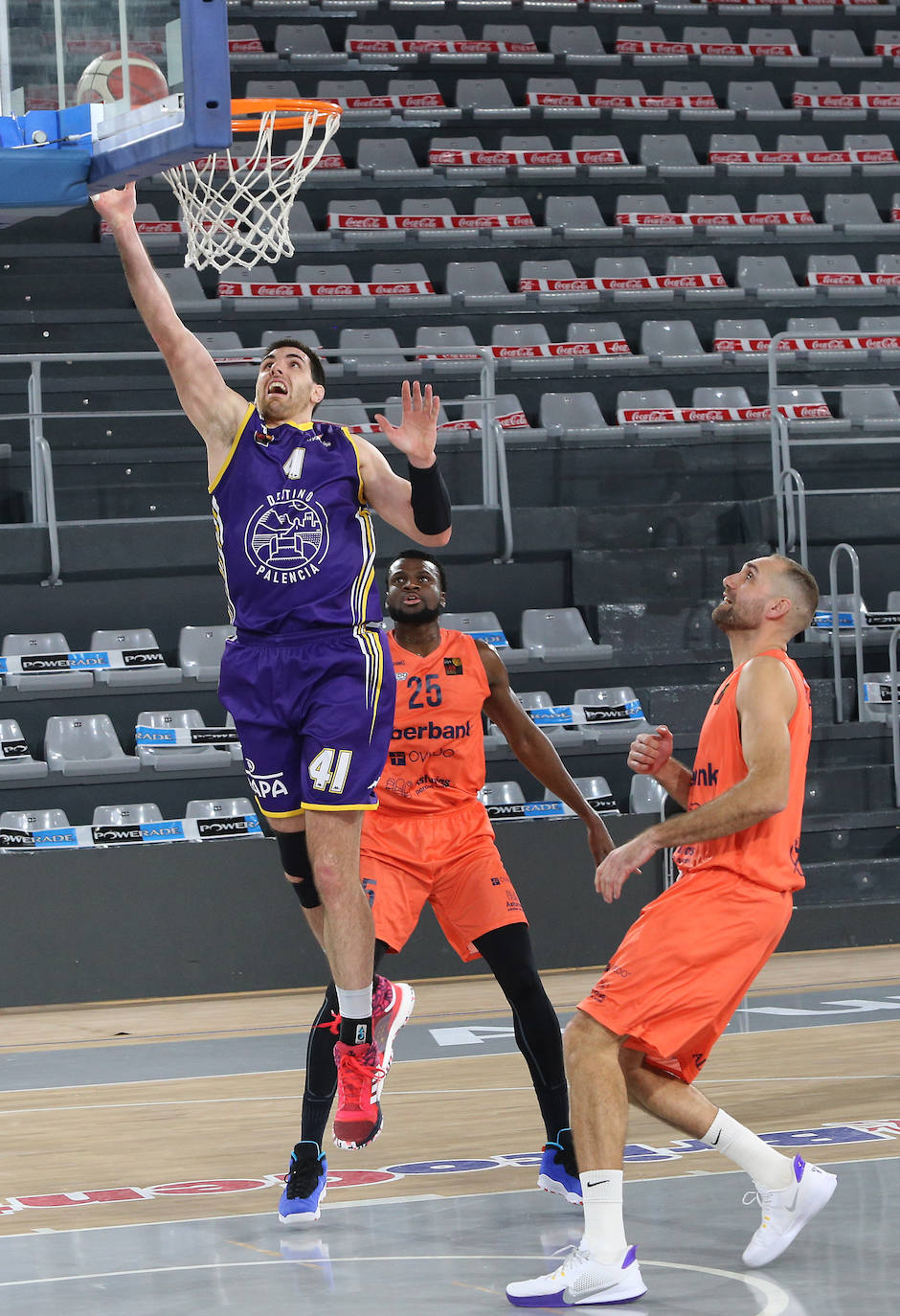 El choque tuvo que resolverse en la prórroga con triunfo visitante. 