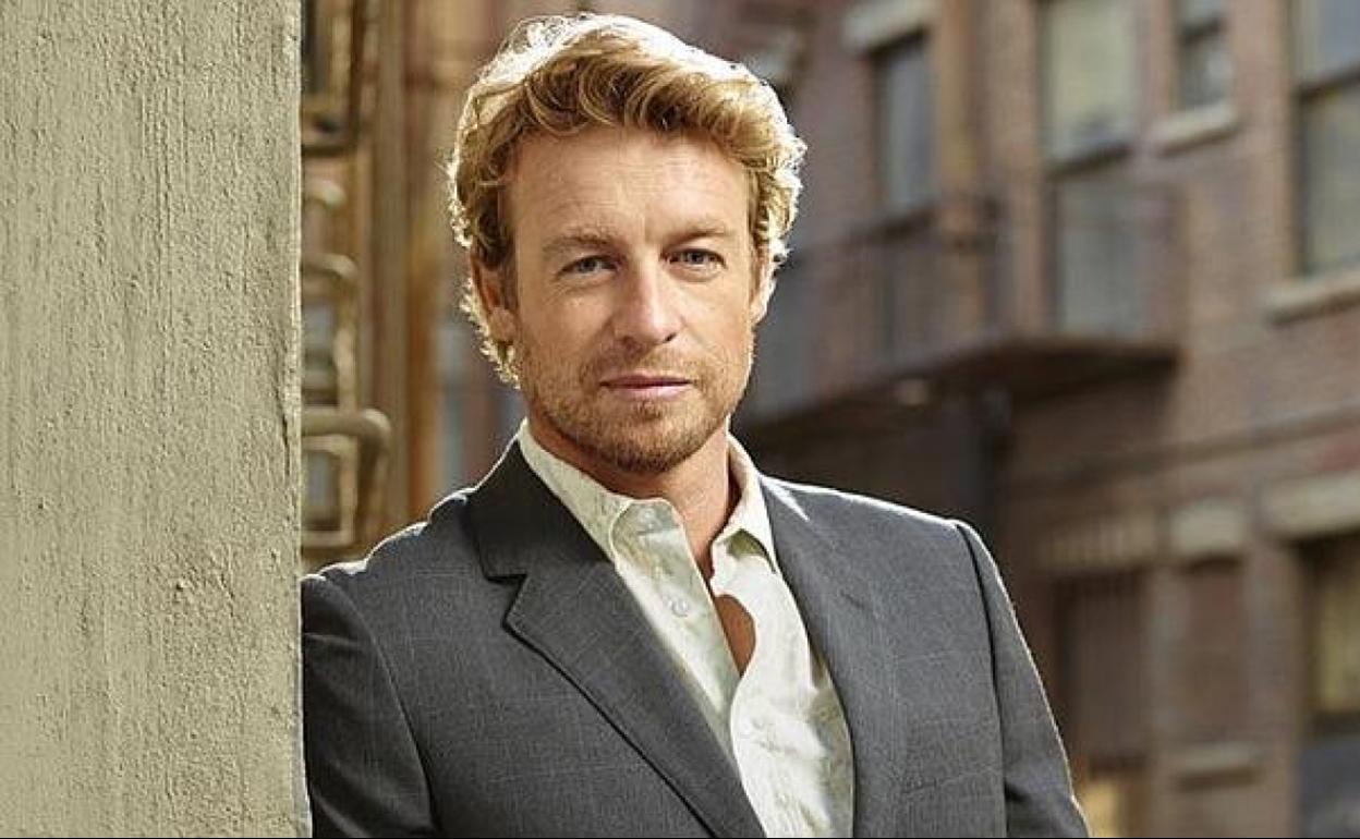 El actor SImon Baker. 