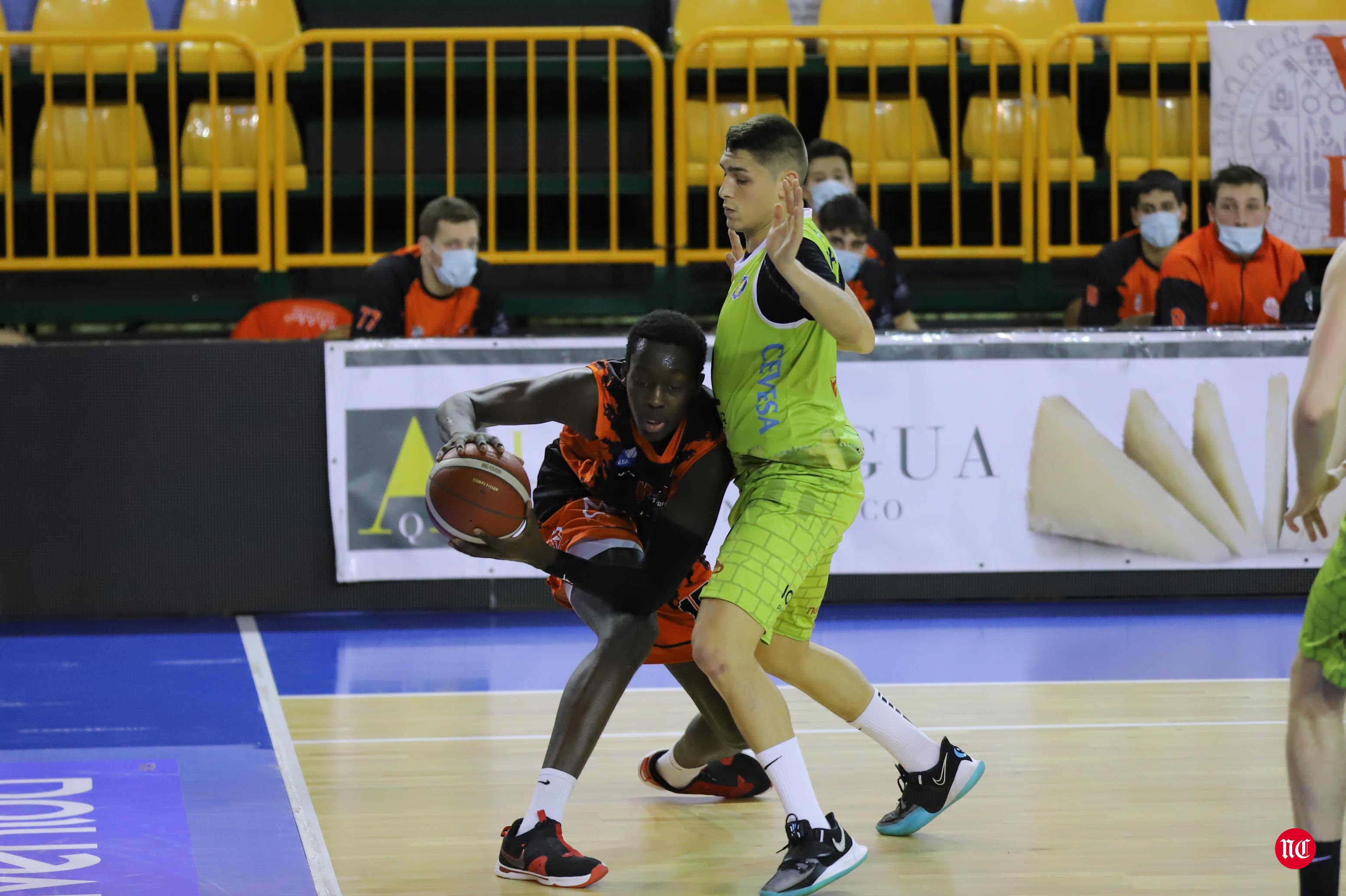 Fotos: CB Tormes 83 - 80 Óbila Club de Basket