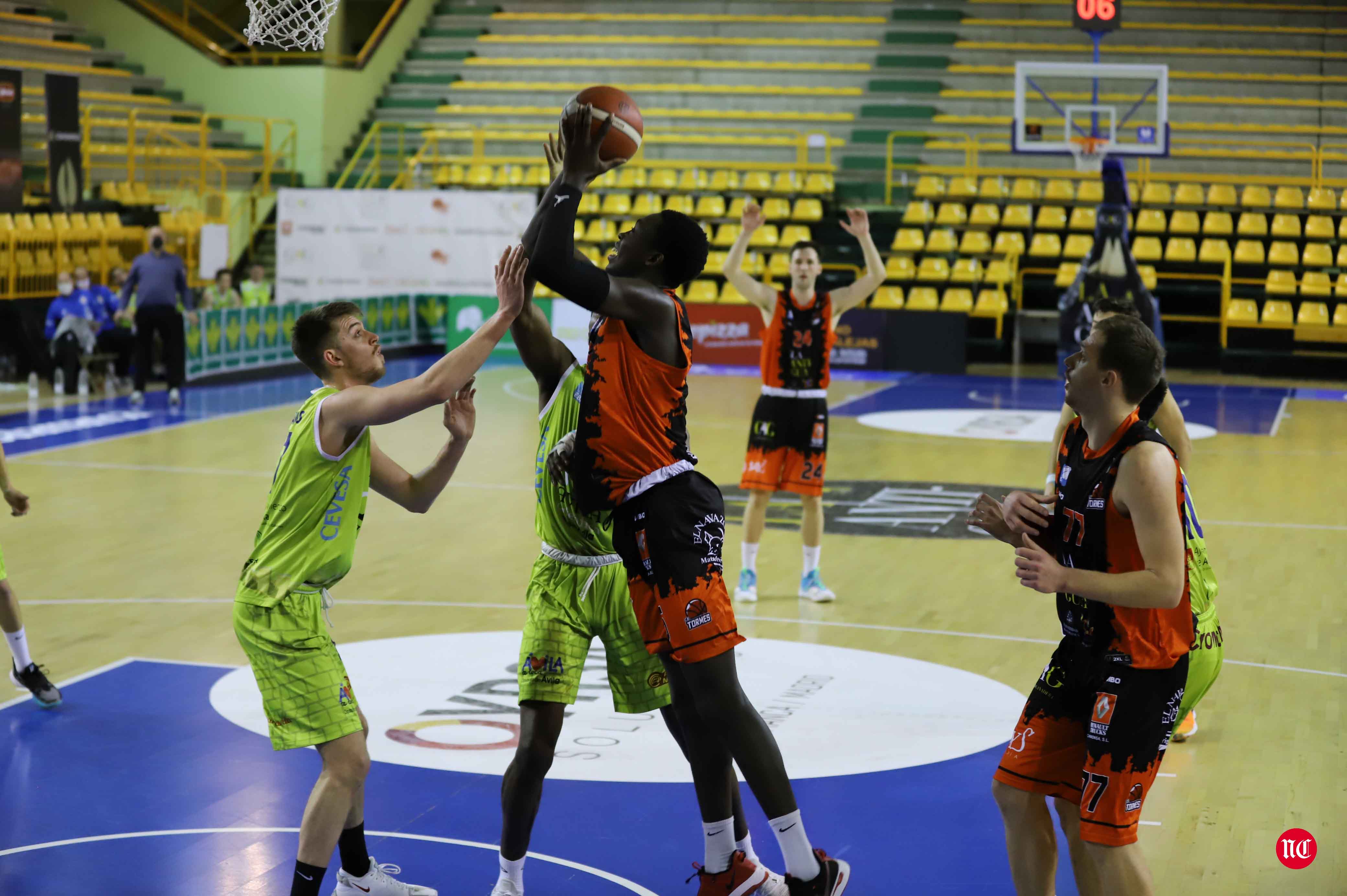 Fotos: CB Tormes 83 - 80 Óbila Club de Basket