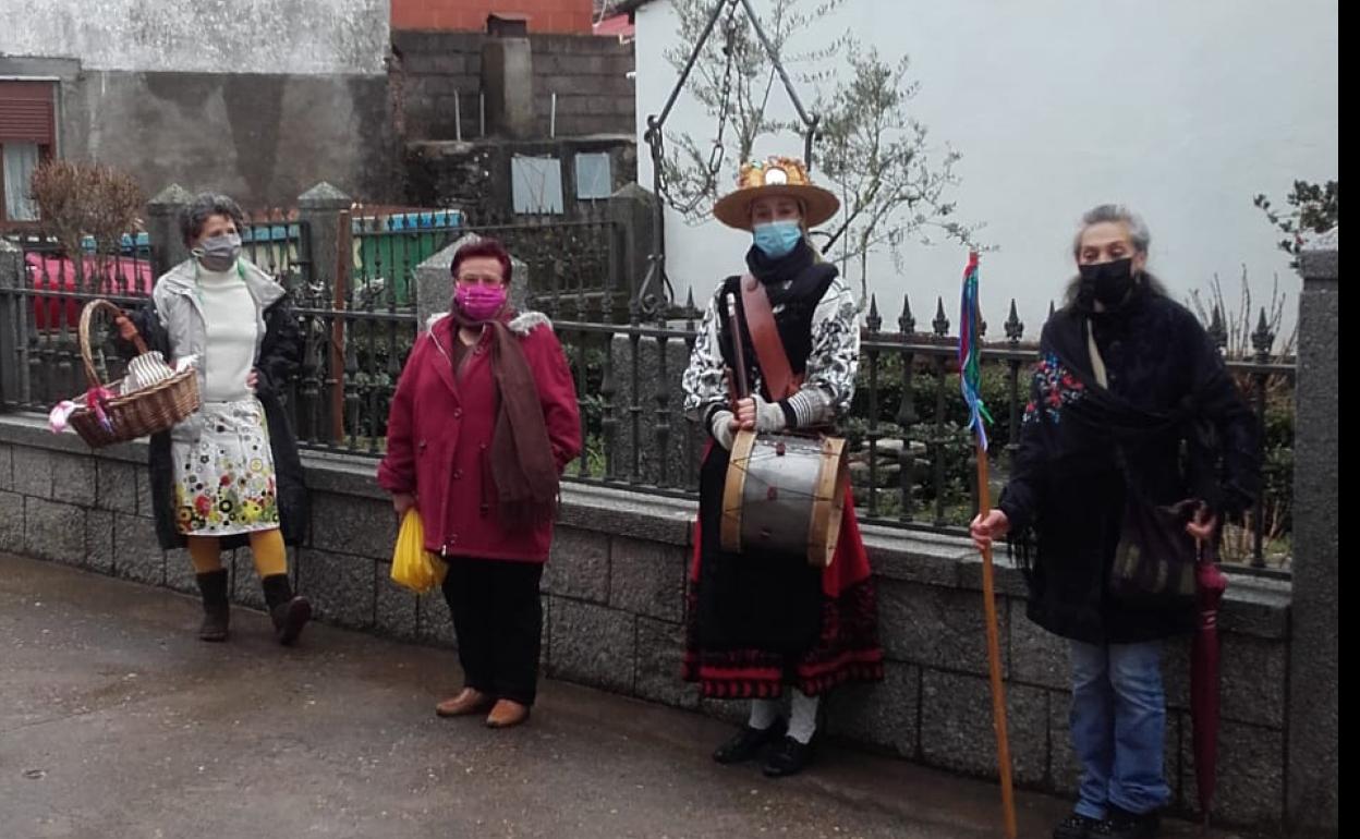 Pasacalles en Nava de Francia por la festividad de Santa Águeda