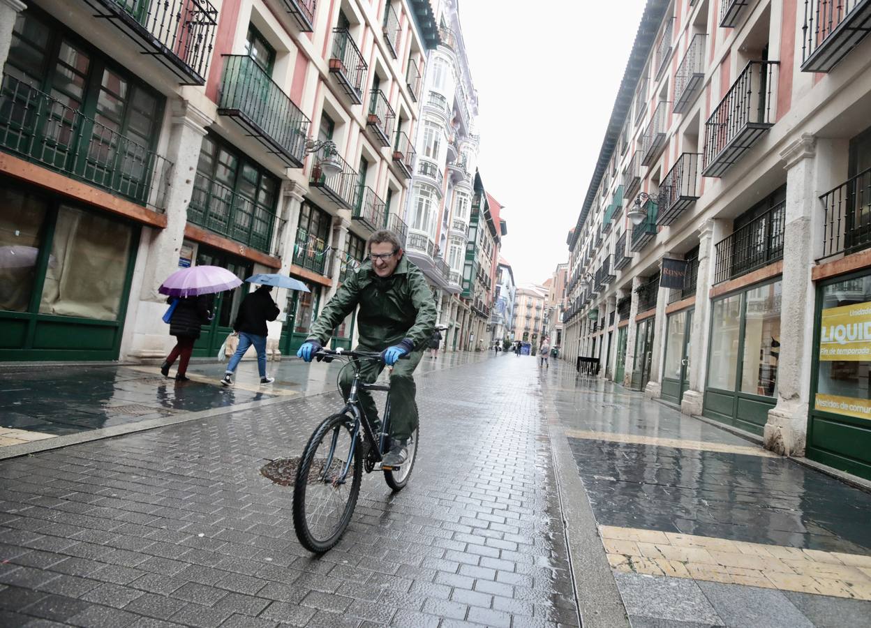 Fotos: Día de lluvia en Valladolid